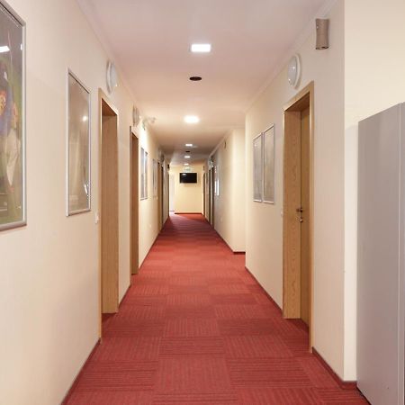 Beg Rooms Maribor Buitenkant foto