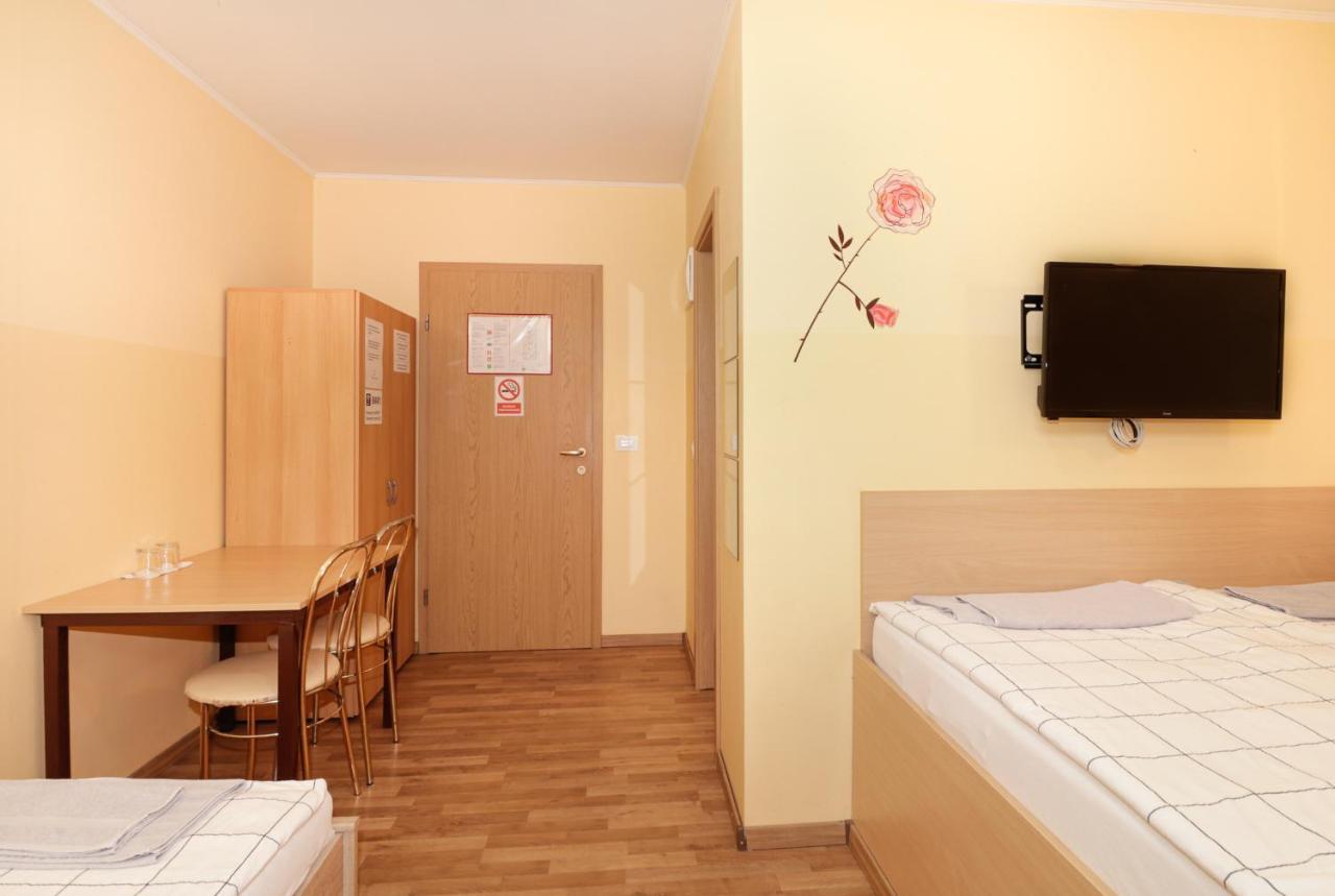 Beg Rooms Maribor Buitenkant foto