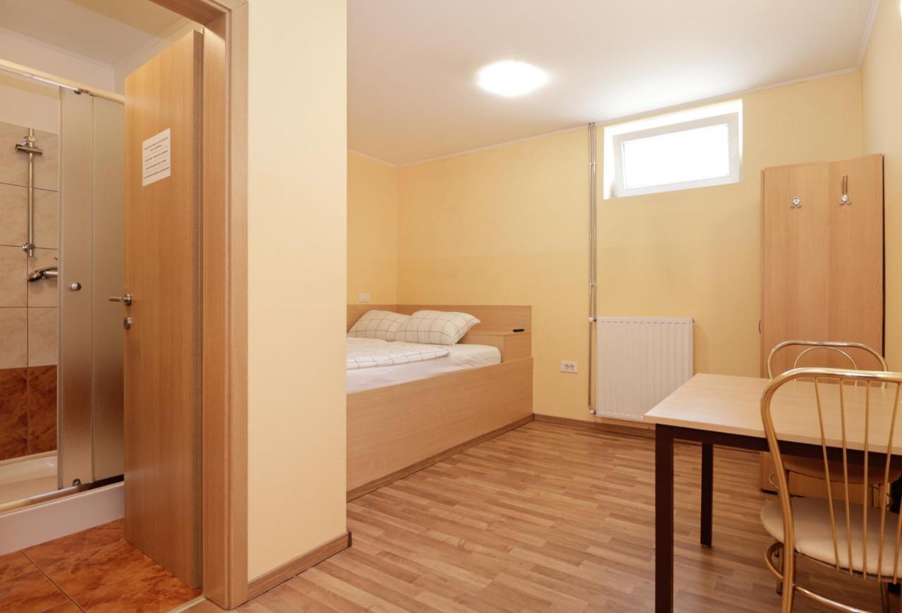 Beg Rooms Maribor Buitenkant foto