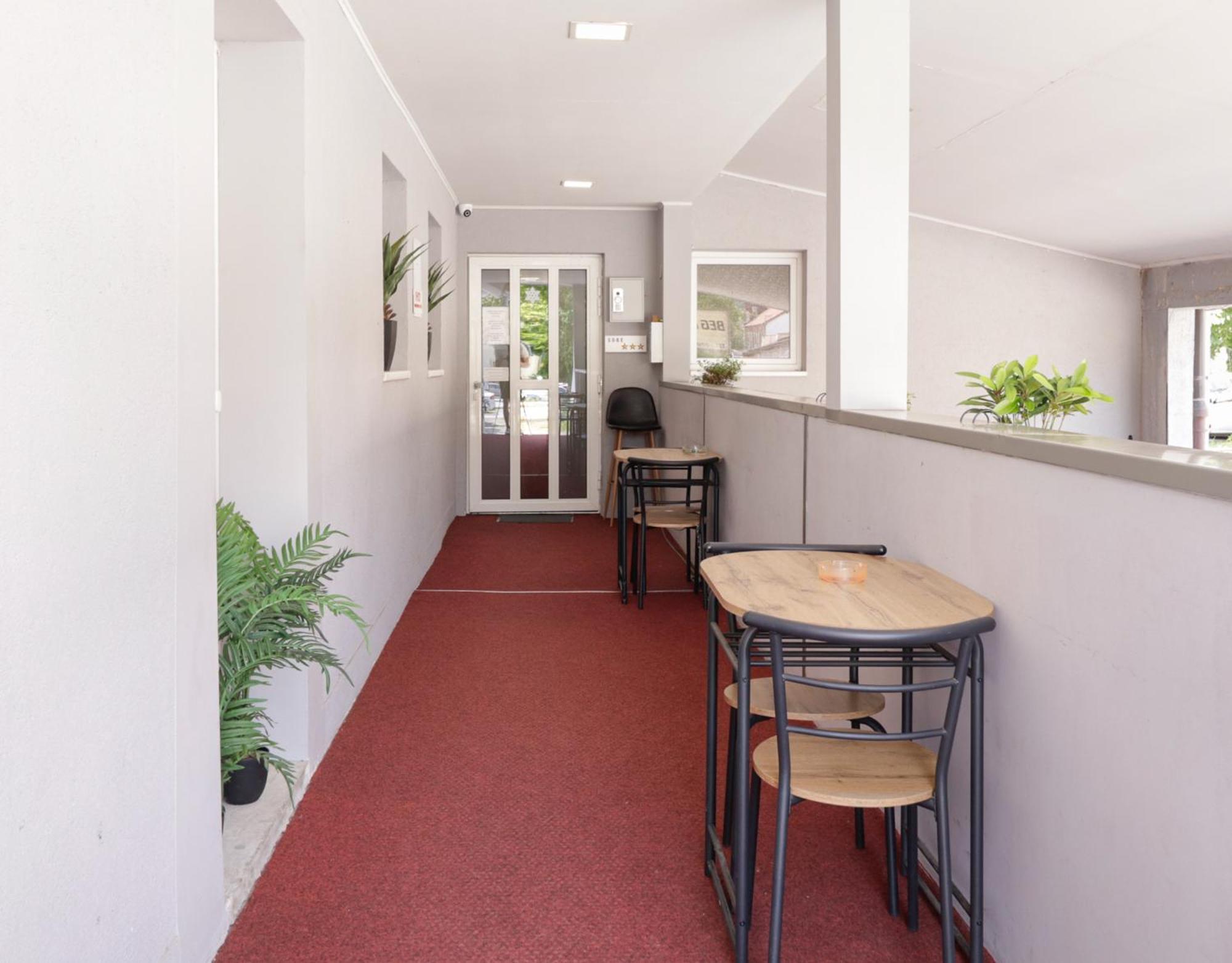 Beg Rooms Maribor Buitenkant foto
