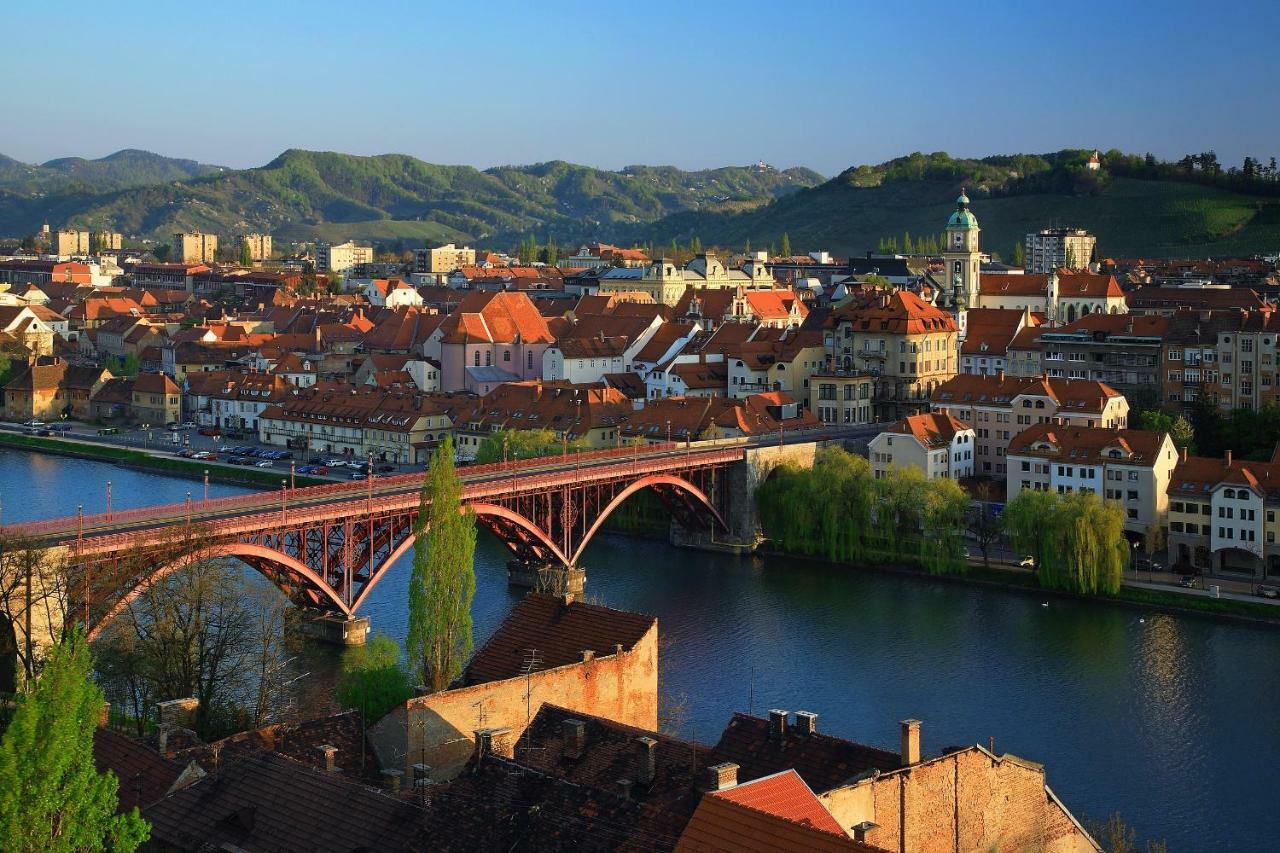 Beg Rooms Maribor Buitenkant foto